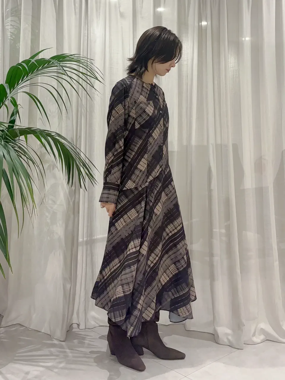 GRACE CONTINENTAL Hikaru Okada コーディネート画像
