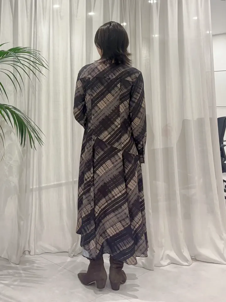 GRACE CONTINENTAL Hikaru Okada コーディネート画像