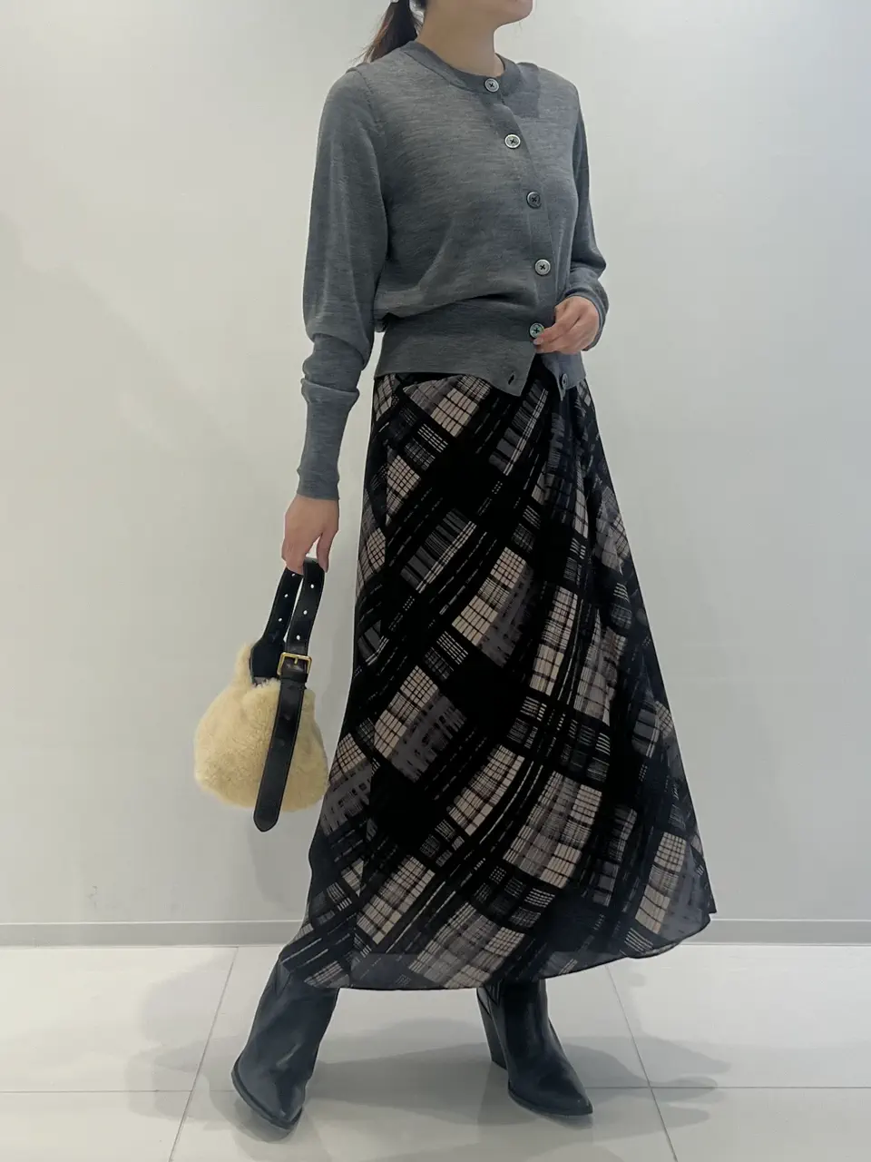 GRACE CONTINENTAL RIKO コーディネート画像