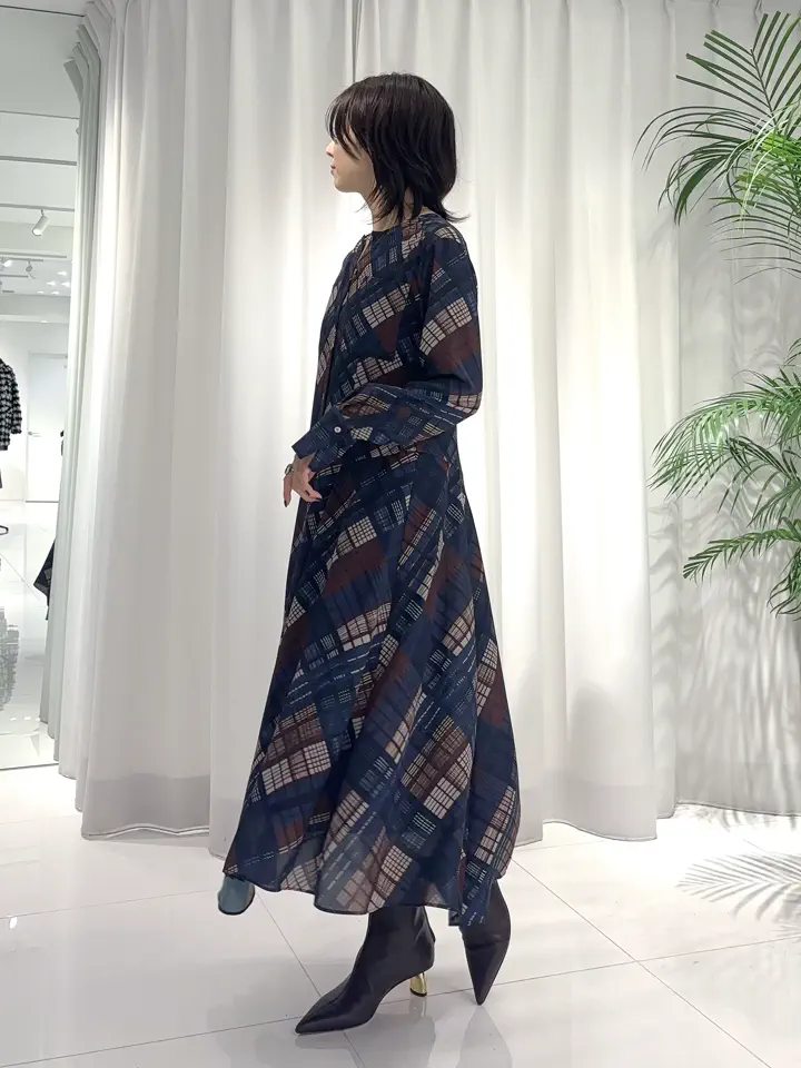 GRACE CONTINENTAL Hikaru Okada コーディネート画像