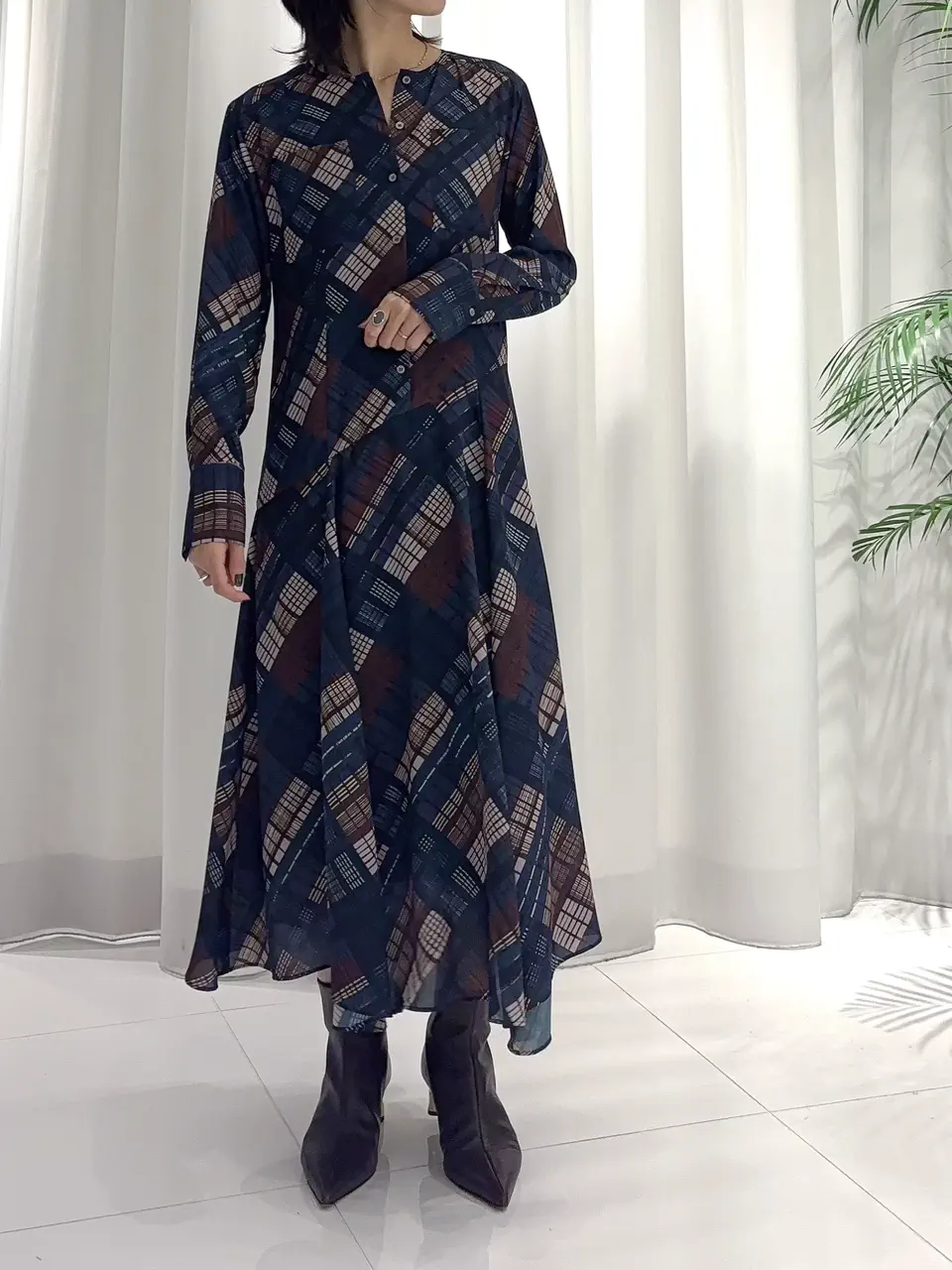GRACE CONTINENTAL Hikaru Okada コーディネート画像