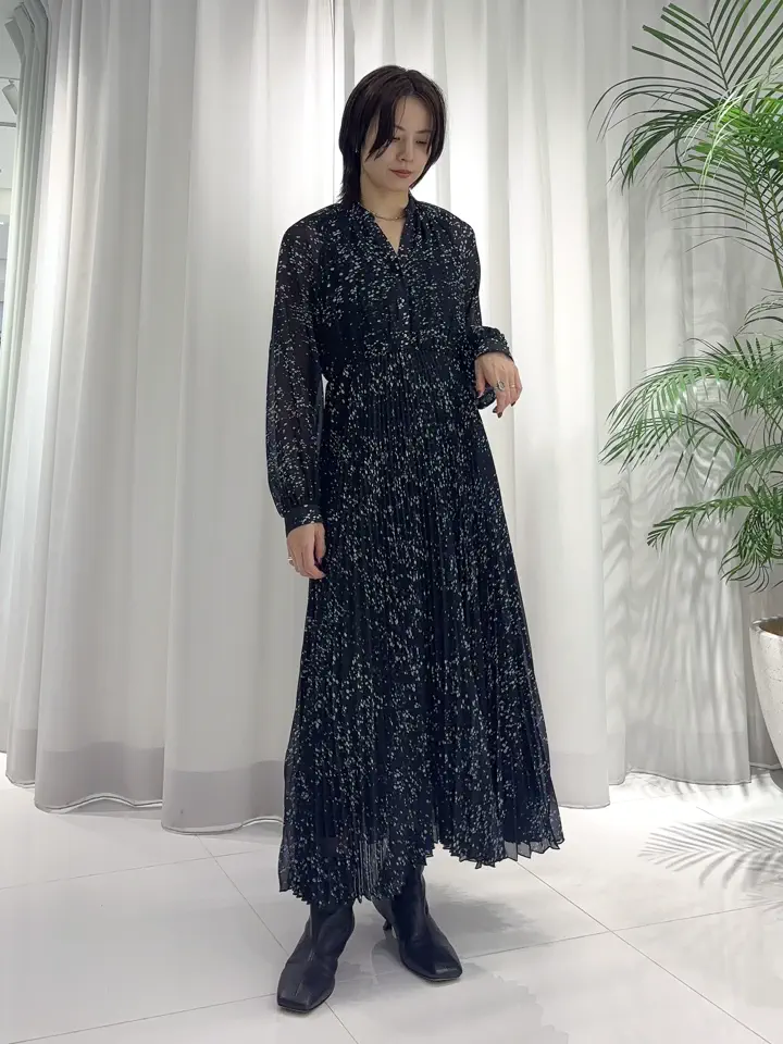 GRACE CONTINENTAL Hikaru Okada コーディネート画像