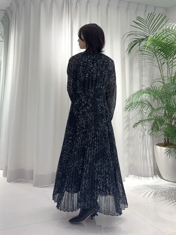 GRACE CONTINENTAL Hikaru Okada コーディネート画像