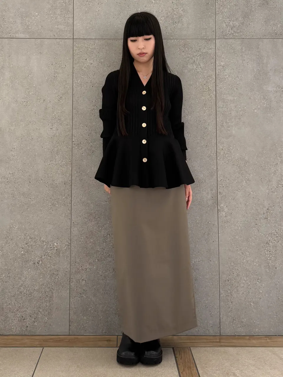  anri コーディネート画像