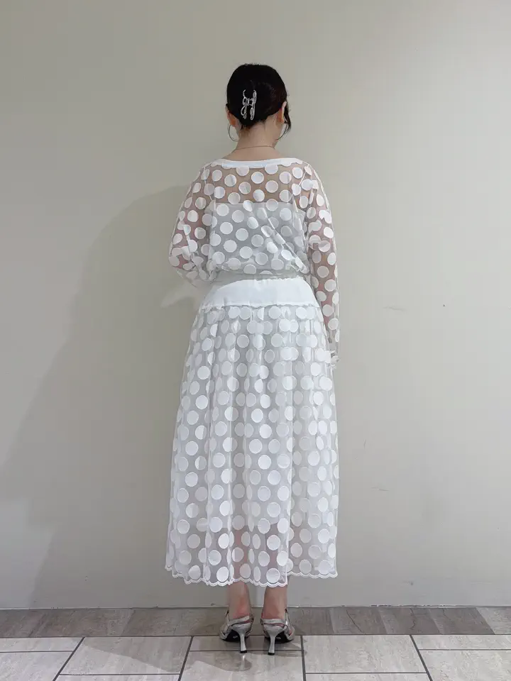 GRACE CONTINENTAL SASAKI コーディネート画像