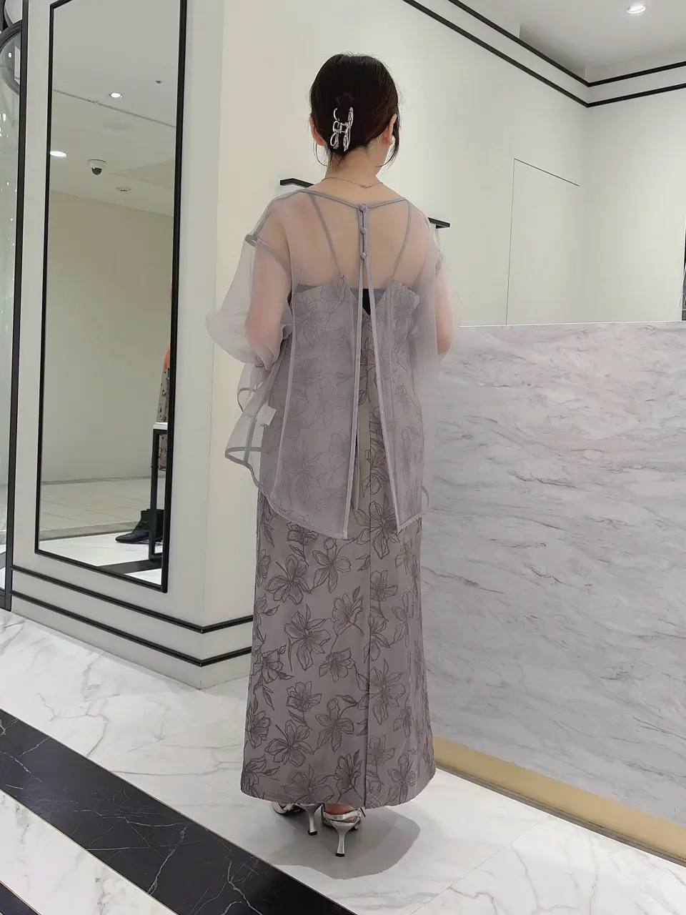 GRACE CONTINENTAL SASAKI コーディネート画像