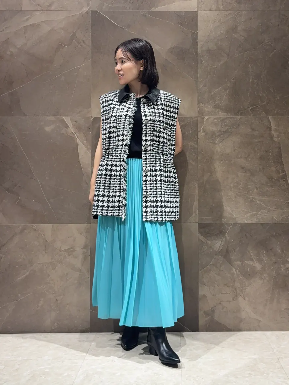 穐山　香織 コーディネート画像