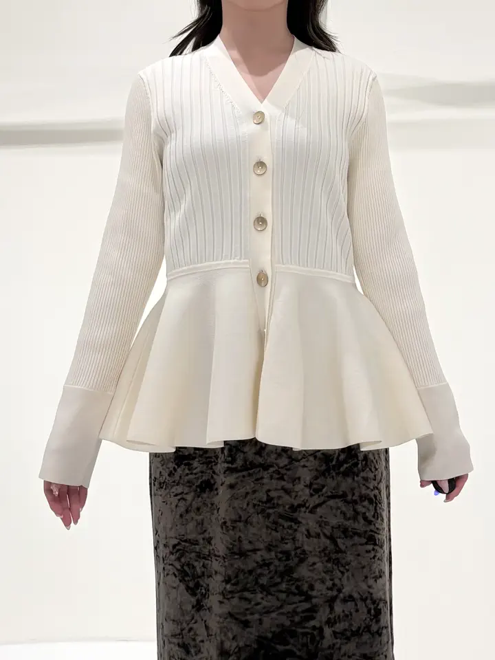 GRACE CONTINENTAL 平野 裕華 コーディネート画像