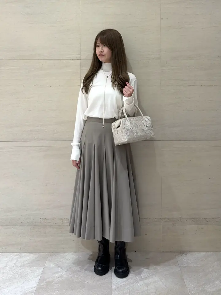 GRACE CONTINENTAL s.kondo コーディネート画像