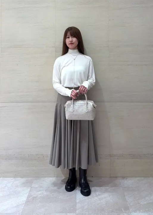 GRACE CONTINENTAL s.kondo コーディネート画像