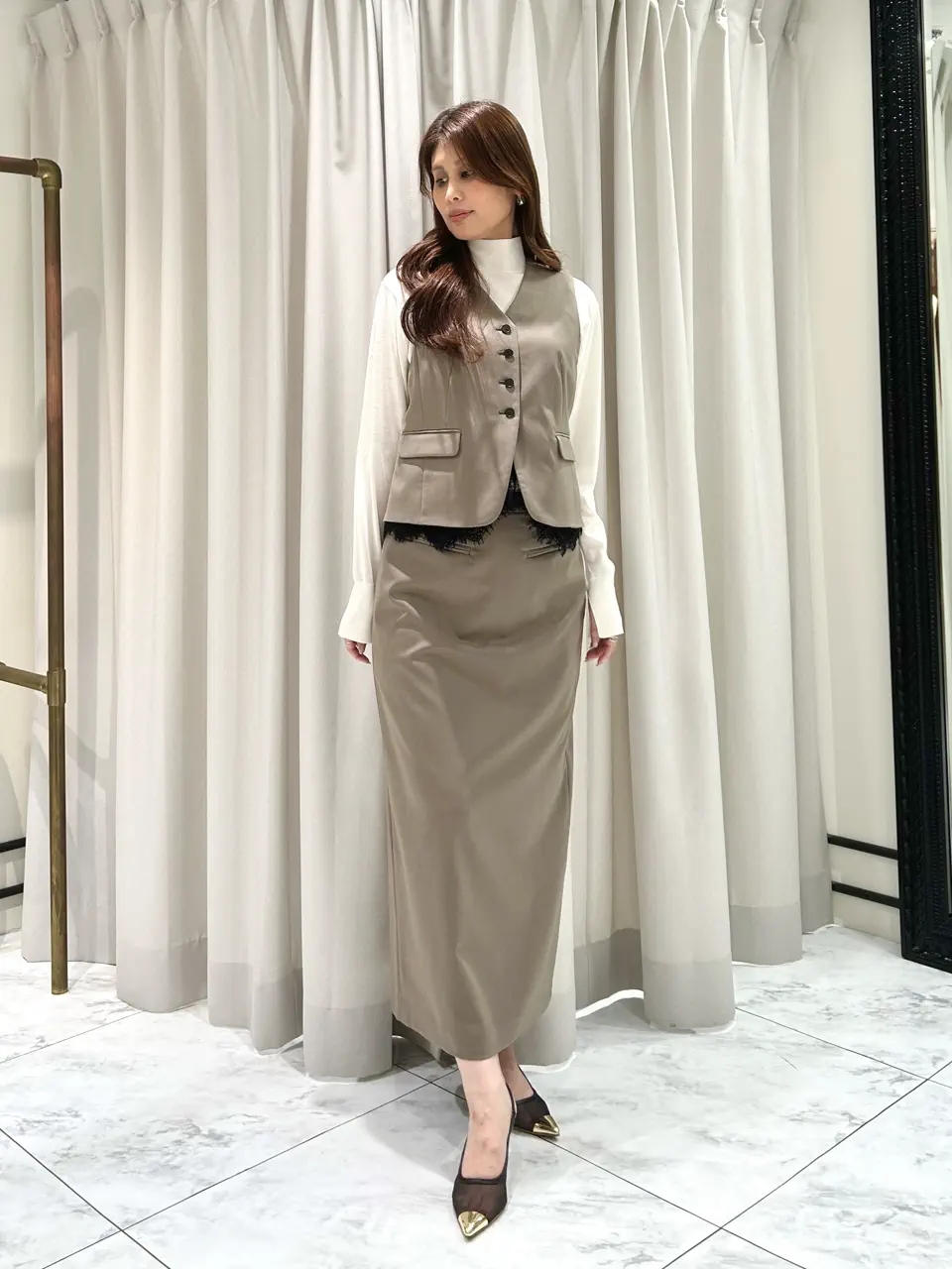 GRACE CONTINENTAL 志田　悠 コーディネート画像
