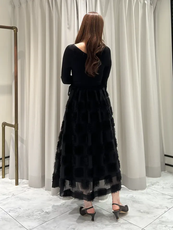 GRACE CONTINENTAL 志田　悠 コーディネート画像