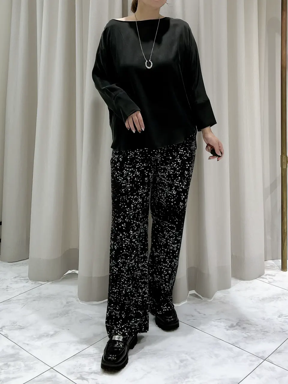  Izumi コーディネート画像