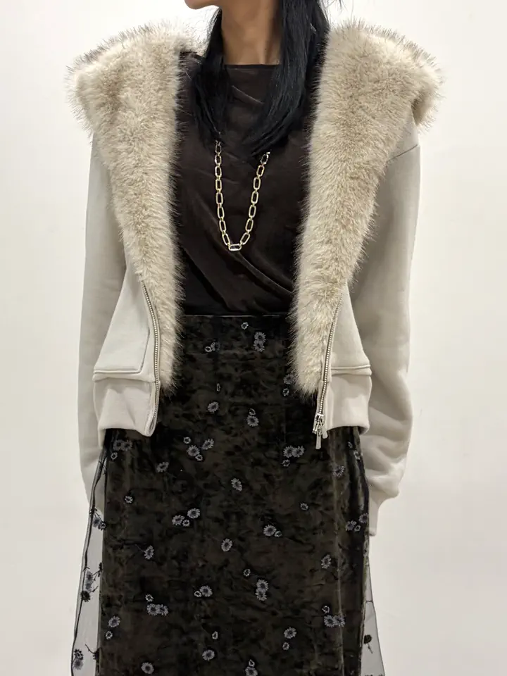 GRACE CONTINENTAL yoshi コーディネート画像