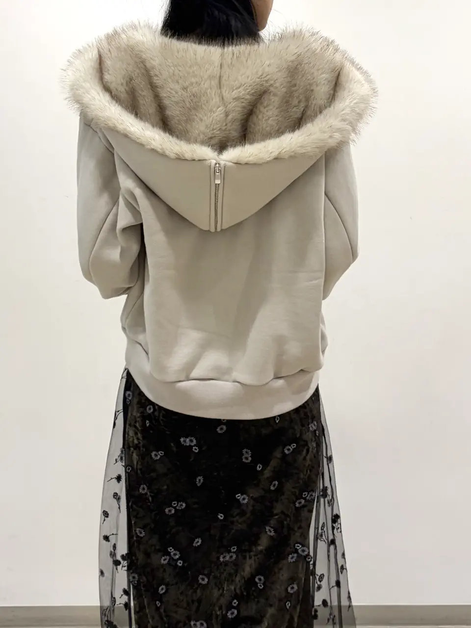 GRACE CONTINENTAL yoshi コーディネート画像