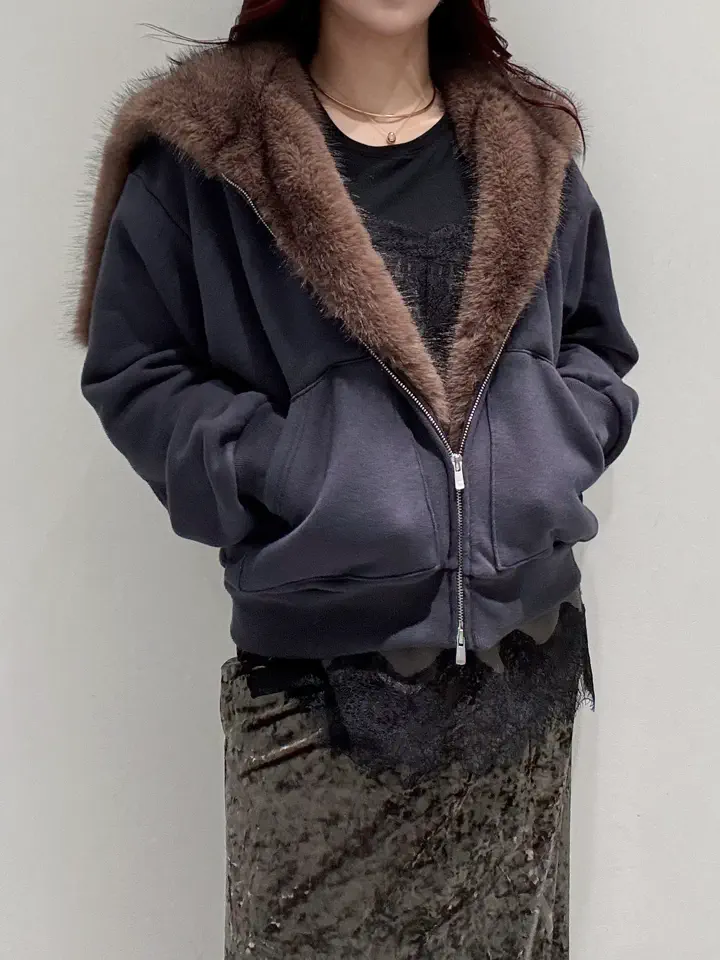 GRACE CONTINENTAL MOMOKO コーディネート画像