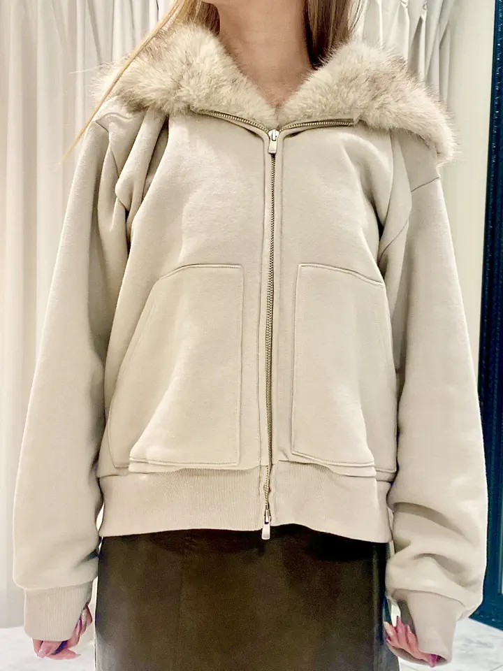 GRACE CONTINENTAL aika コーディネート画像