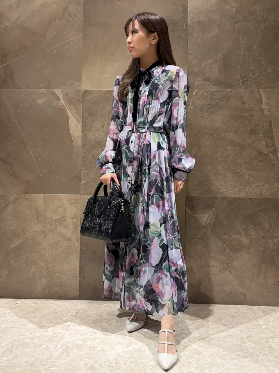  Hata Haruna コーディネート画像