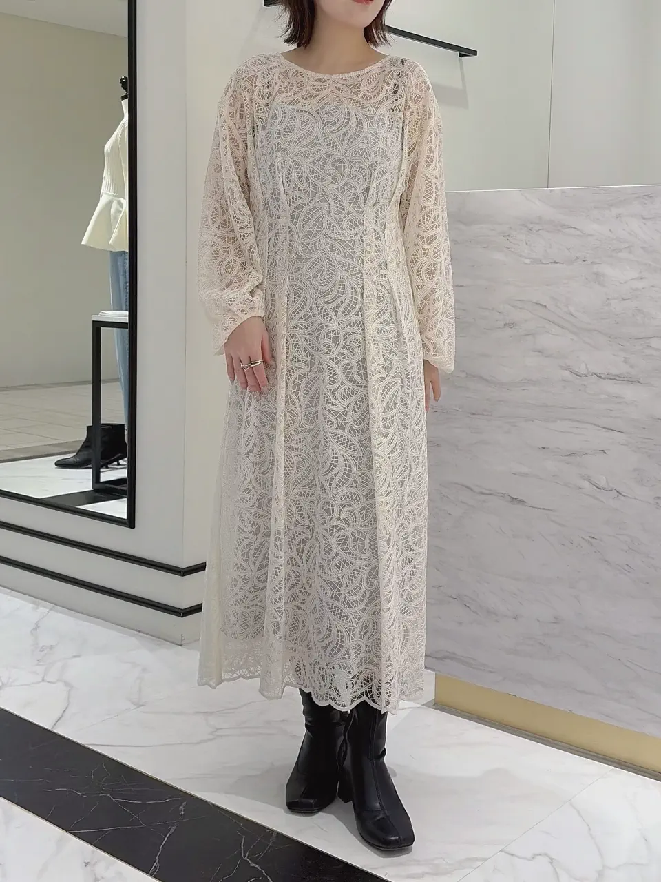 GRACE CONTINENTAL SASAKI コーディネート画像