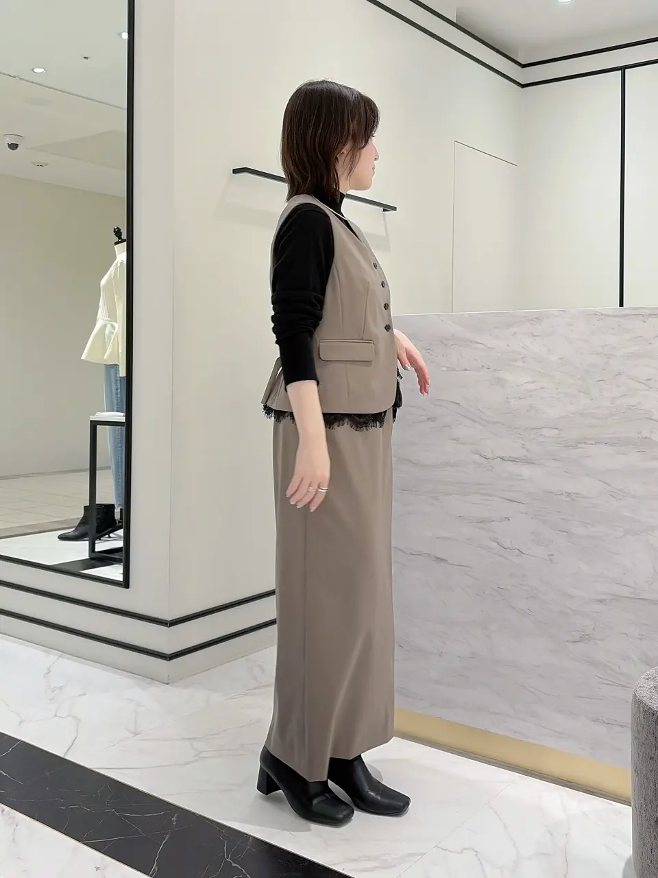 GRACE CONTINENTAL SASAKI コーディネート画像