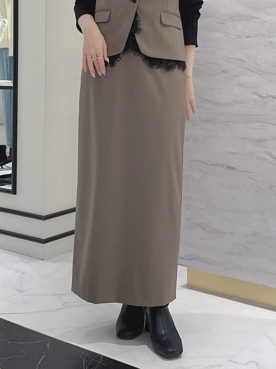 GRACE CONTINENTAL SASAKI コーディネート画像