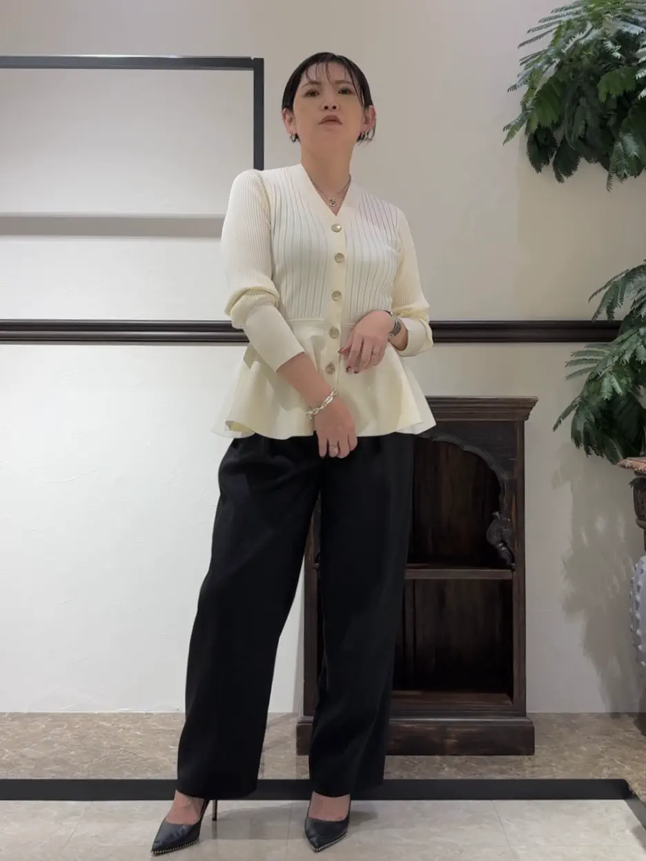  n.YURI コーディネート画像