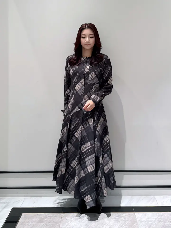 GRACE CONTINENTAL MOMOKO コーディネート画像