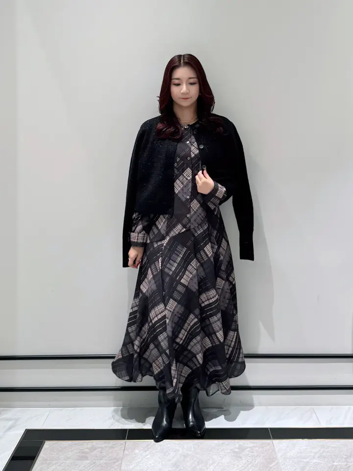 GRACE CONTINENTAL MOMOKO コーディネート画像