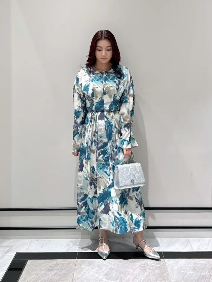 GRACE CONTINENTAL MOMOKO コーディネート画像