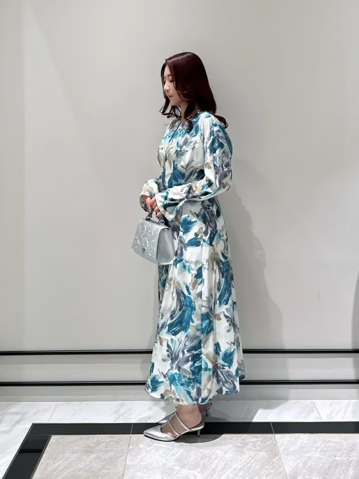 GRACE CONTINENTAL MOMOKO コーディネート画像