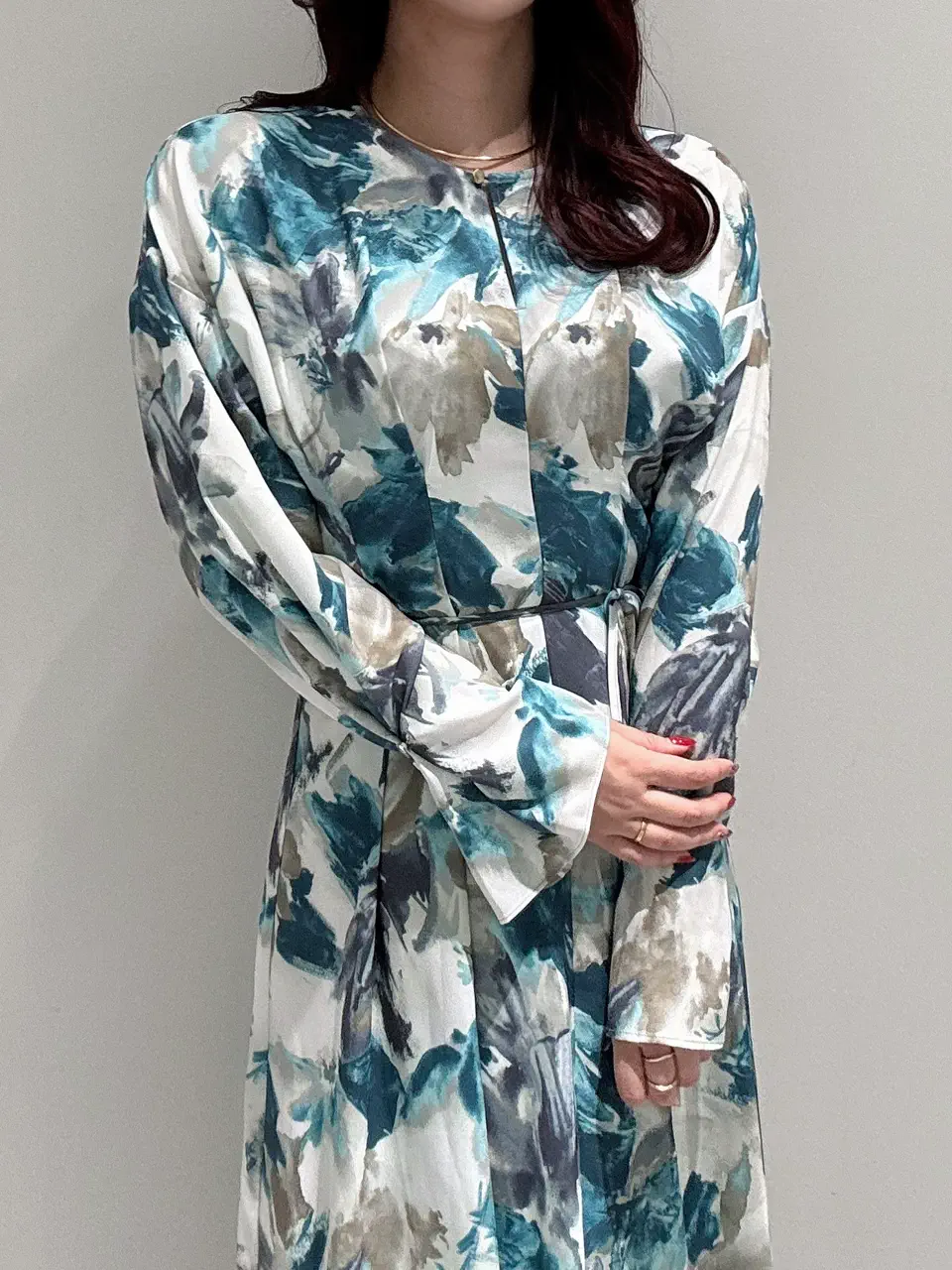 GRACE CONTINENTAL MOMOKO コーディネート画像