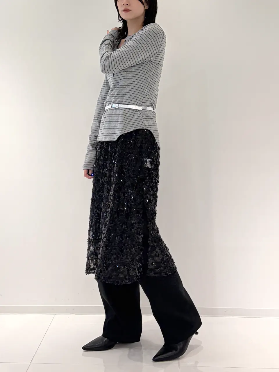 GRACE CONTINENTAL Hikaru Okada コーディネート画像