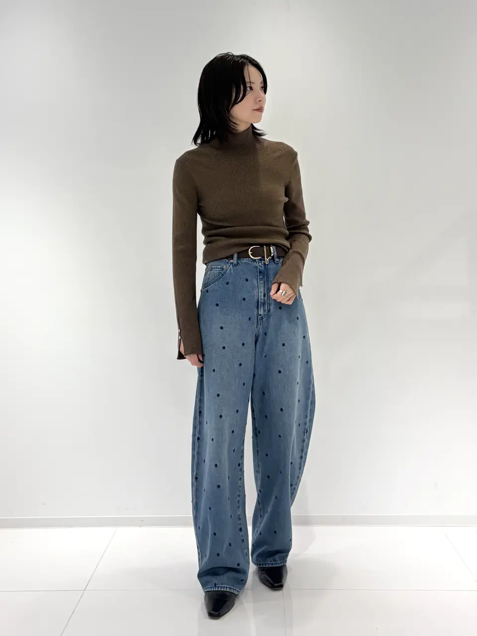 GRACE CONTINENTAL Hikaru Okada コーディネート画像