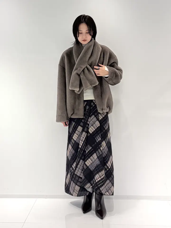 GRACE CONTINENTAL Hikaru Okada コーディネート画像