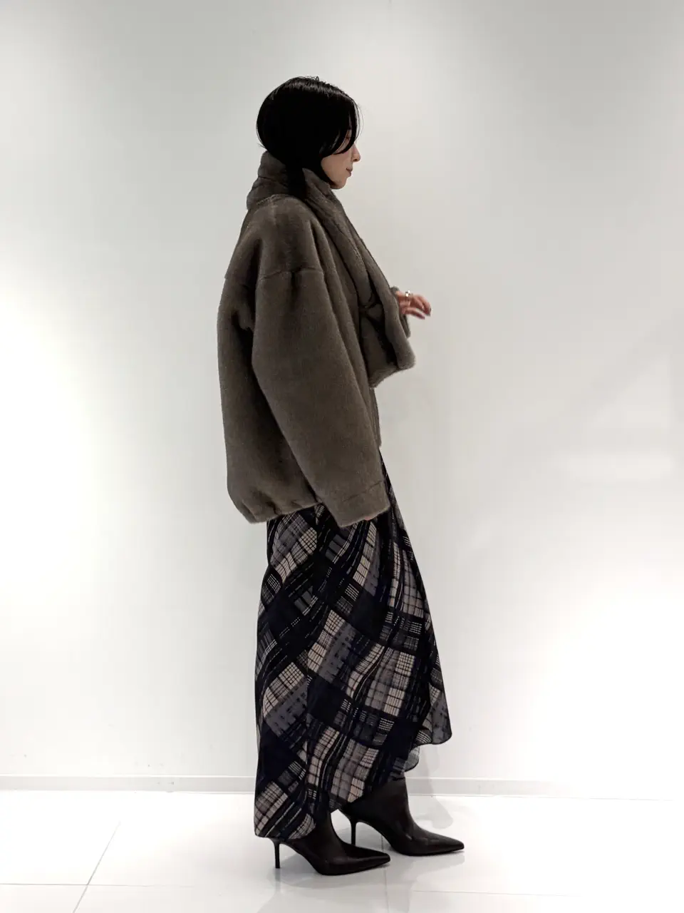GRACE CONTINENTAL Hikaru Okada コーディネート画像