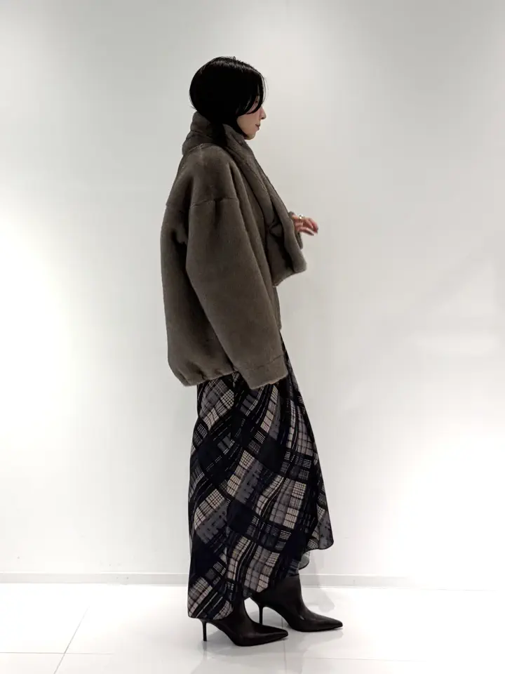 GRACE CONTINENTAL Hikaru Okada コーディネート画像