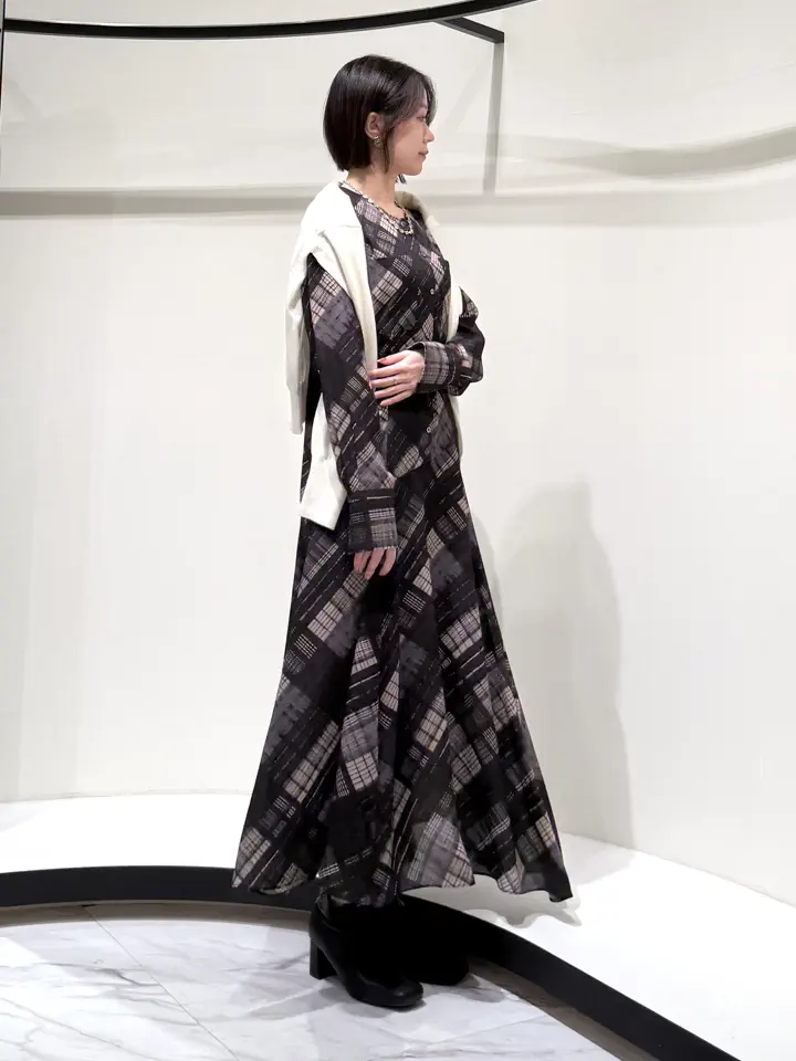 GRACE CONTINENTAL Suzuka コーディネート画像