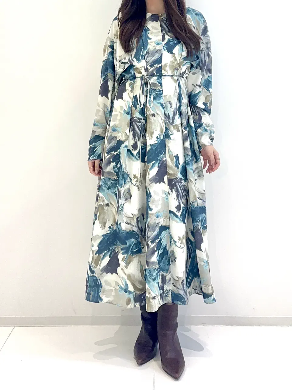 GRACE CONTINENTAL miyuki adachi コーディネート画像