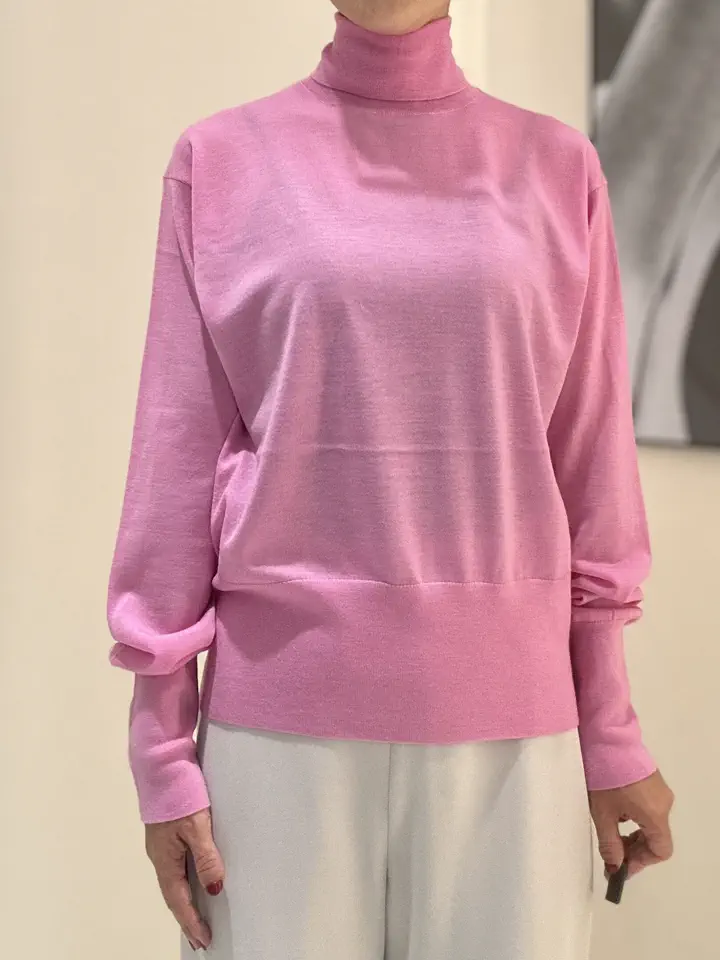 GRACE CONTINENTAL 尾田　亜沙美 コーディネート画像