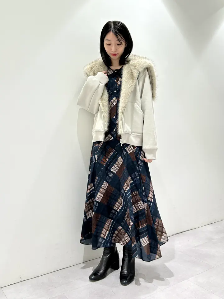 GRACE CONTINENTAL eri コーディネート画像