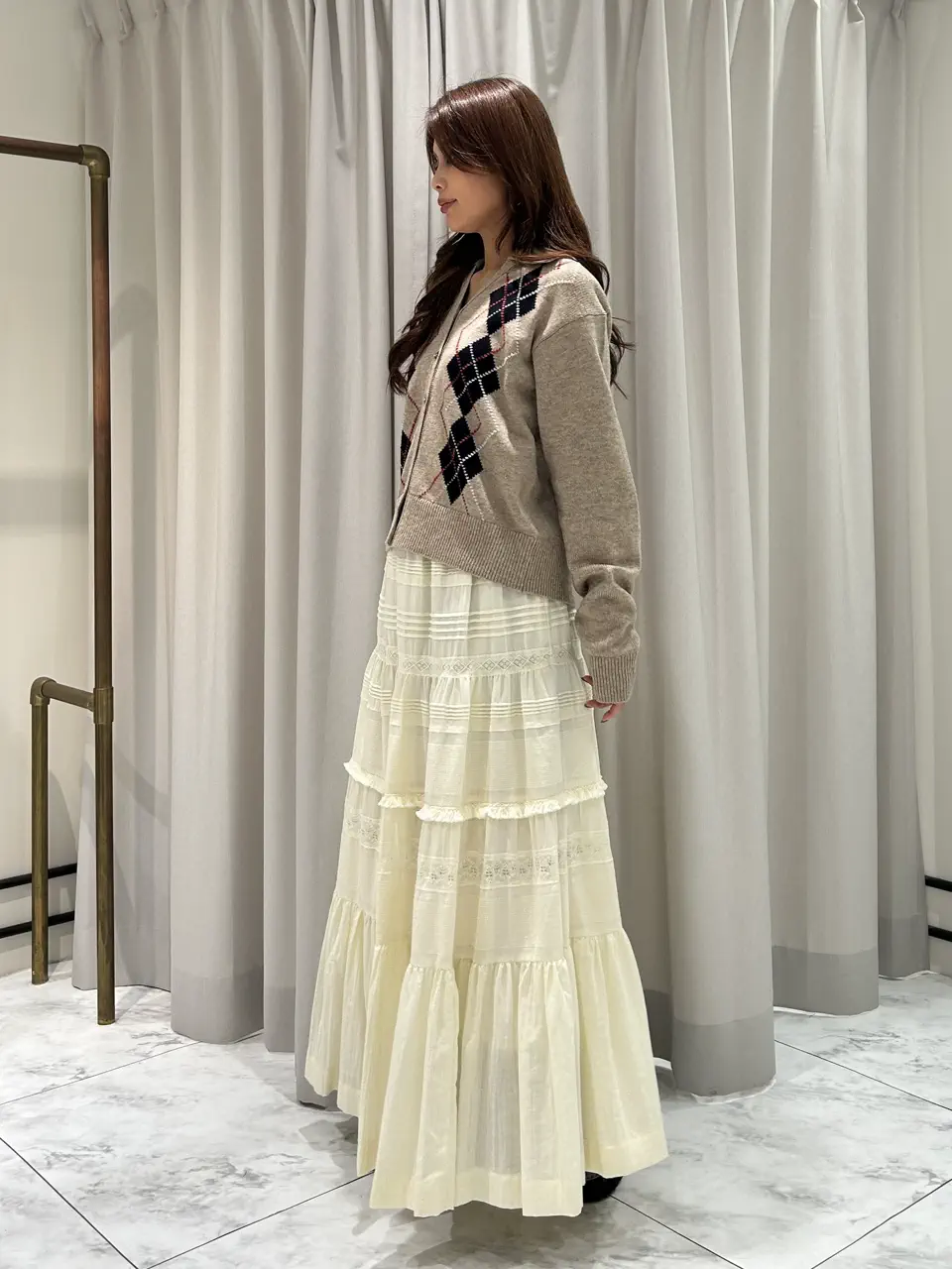GRACE CONTINENTAL 志田　悠 コーディネート画像