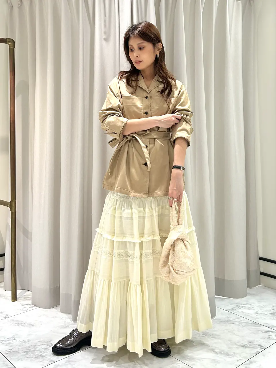 GRACE CONTINENTAL 志田　悠 コーディネート画像