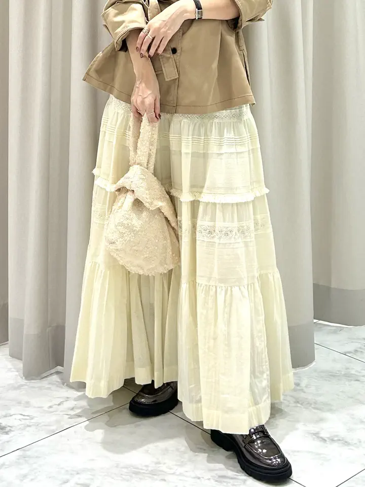 GRACE CONTINENTAL 志田　悠 コーディネート画像