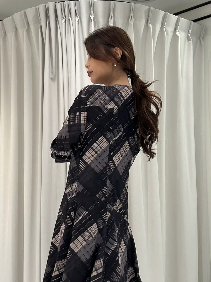 GRACE CONTINENTAL 志田　悠 コーディネート画像