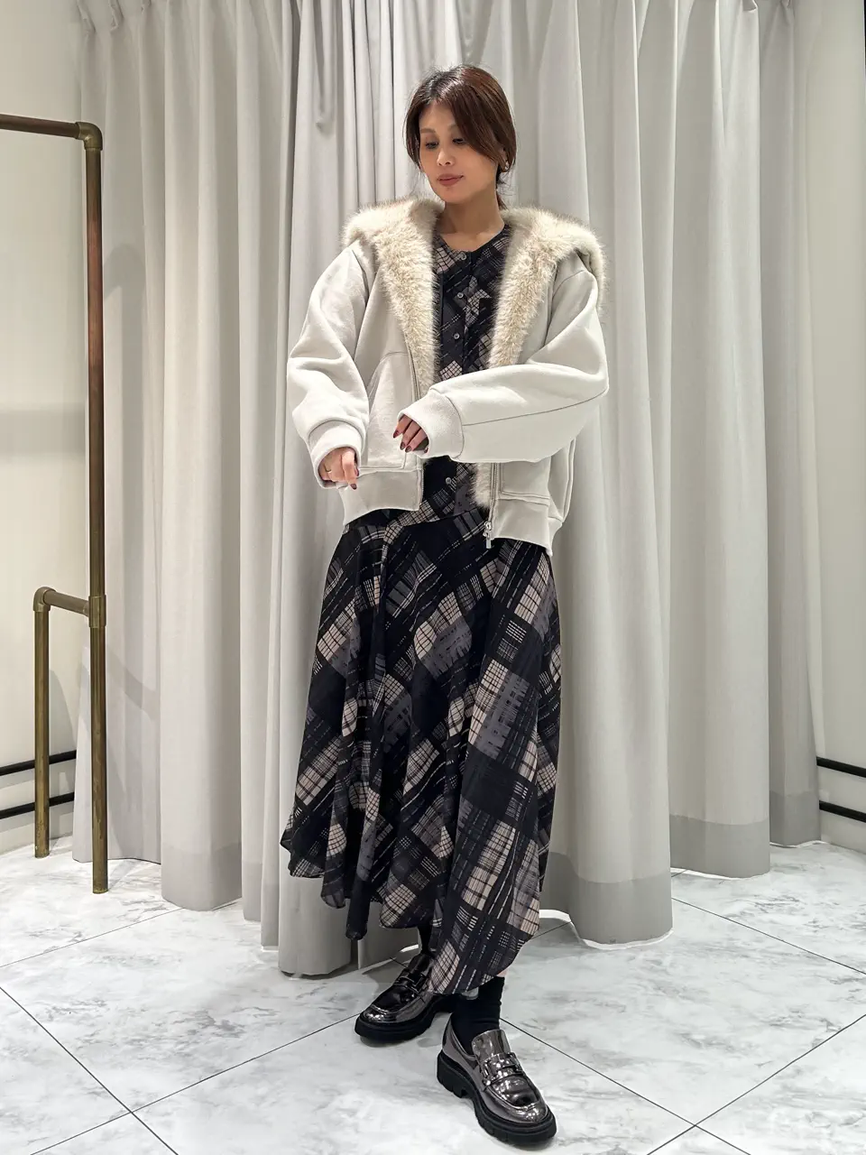 GRACE CONTINENTAL 志田　悠 コーディネート画像