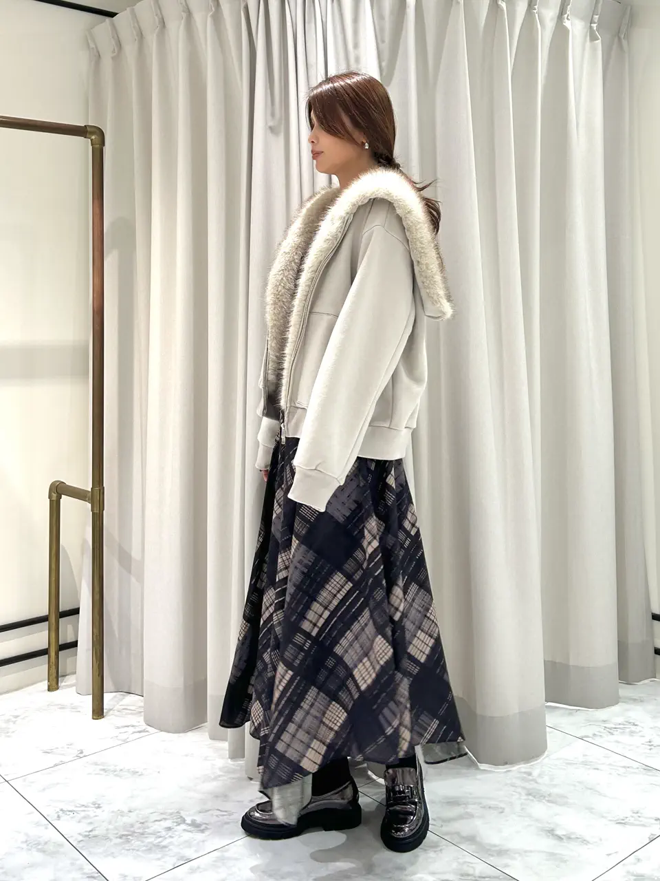 GRACE CONTINENTAL 志田　悠 コーディネート画像
