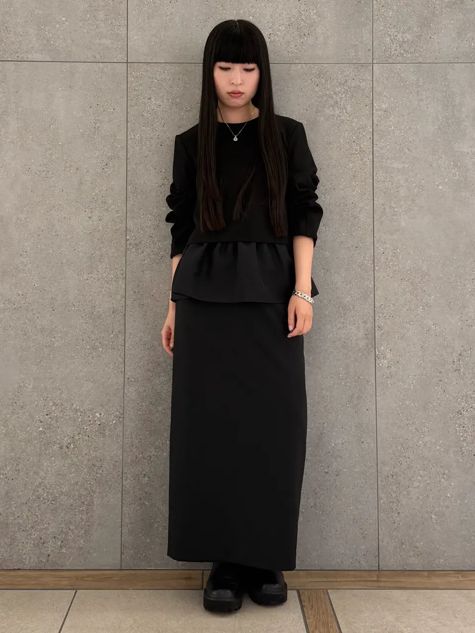  anri コーディネート画像