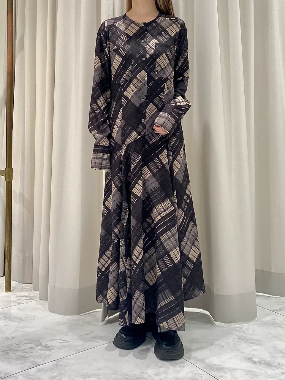 GRACE CONTINENTAL aika コーディネート画像