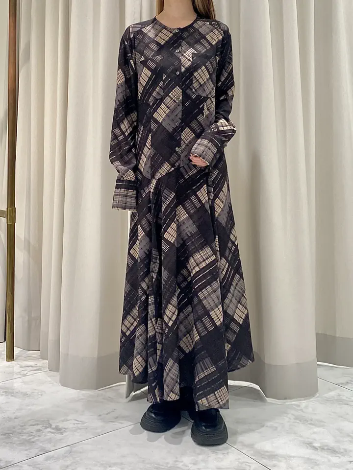 GRACE CONTINENTAL aika コーディネート画像