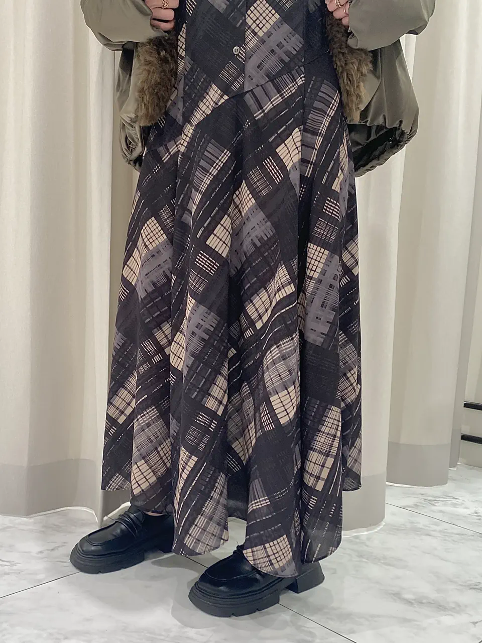 GRACE CONTINENTAL aika コーディネート画像